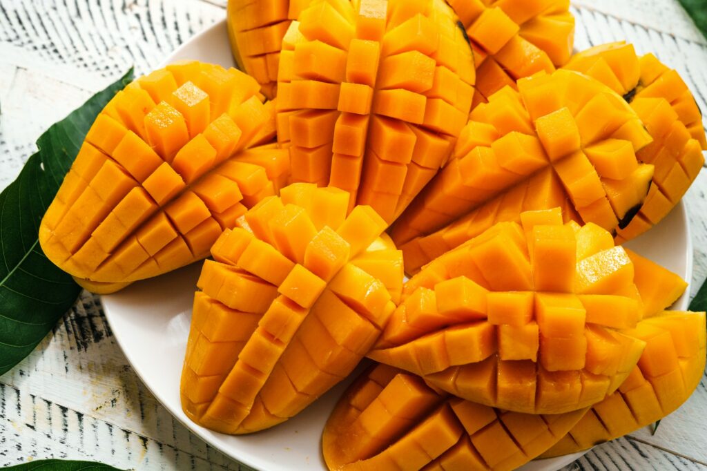 mangue fruit
