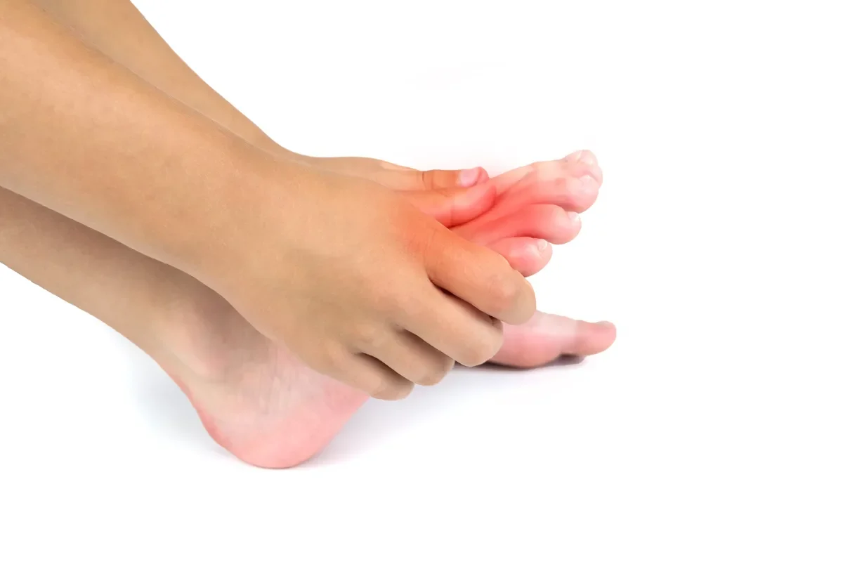 Douleur sur le côté extérieur du pied nerf sural : causes et solutions.jpg